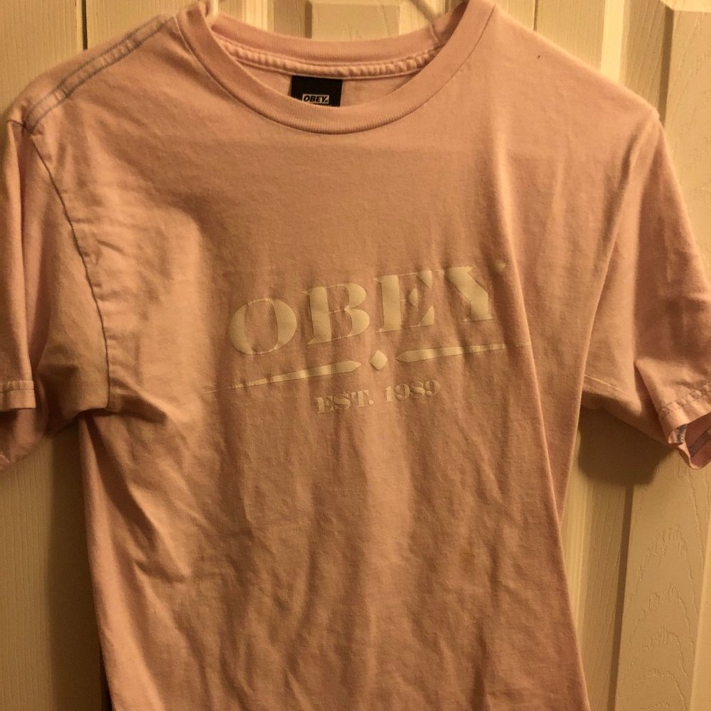Mens Obey T Shirt Size Small
